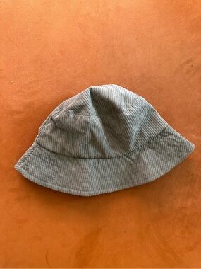 Corduroy Bucket Hat in olive green NWOT